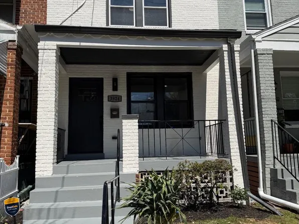 3924 R St SE, Washington, DC 20020
