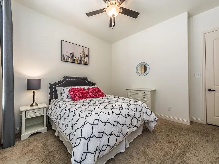 7920 Osborn Pkwy — Photo 23