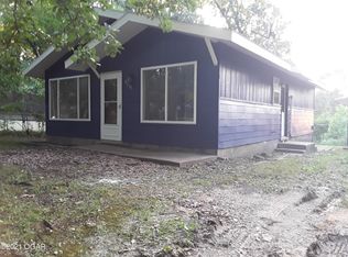 9711 Kingston Ln, Neosho, MO 64850
