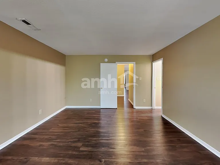 2335 Bridlewood Dr — Photo 11