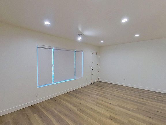 3rd image of 829 N Garfield St #3