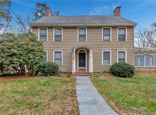 801 Forest Rd, New Haven, CT 06515