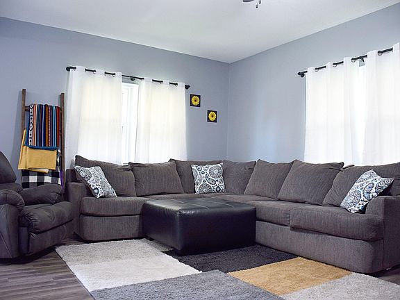 3rd image of 1309 Avenue C