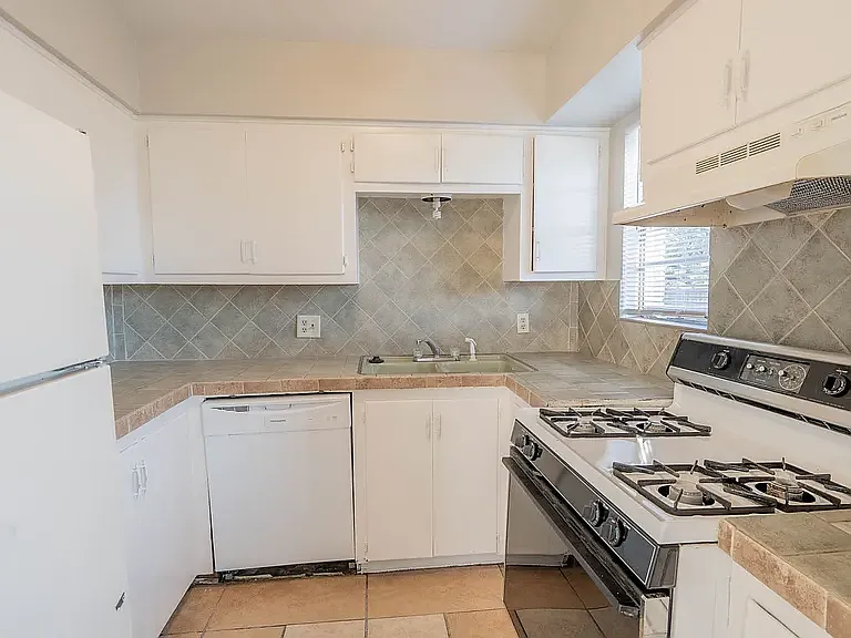 2623 S 85th Ave E #B — Photo 8