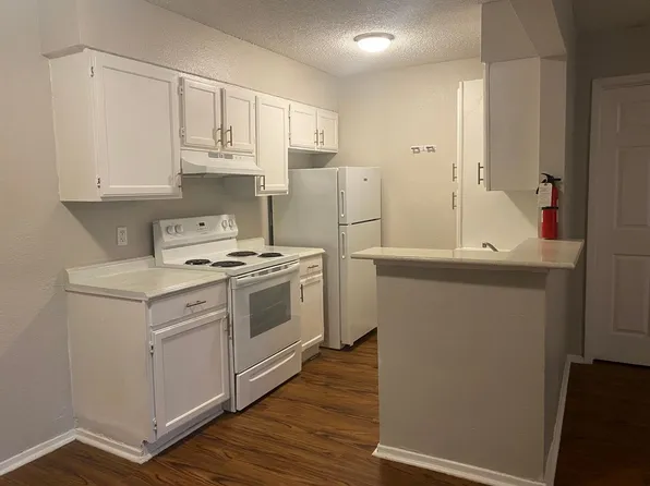 Grant Apartments, 3518 Grant Ave APT 101, San Antonio, TX 78201
