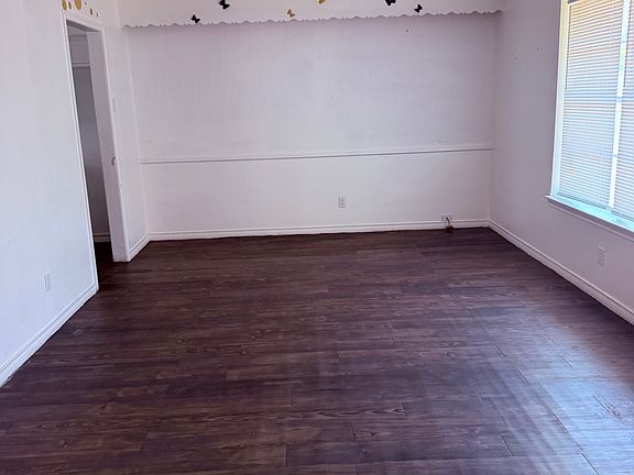 2nd image of 2404 Kristen Dr
