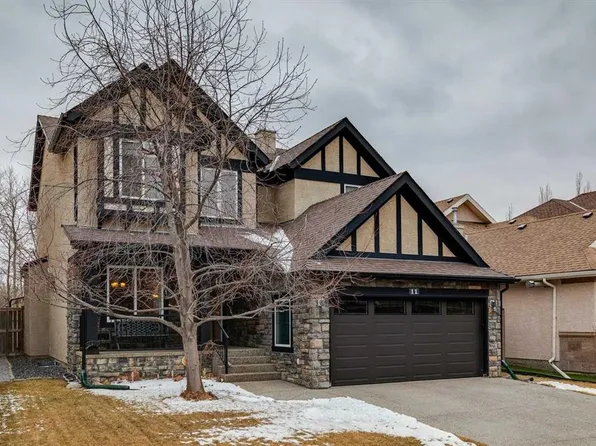 11 N Wentworth Mnr SW, Calgary, AB T3H 5K5