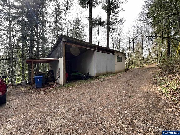 2nd image of 6582 Liberty Rd S