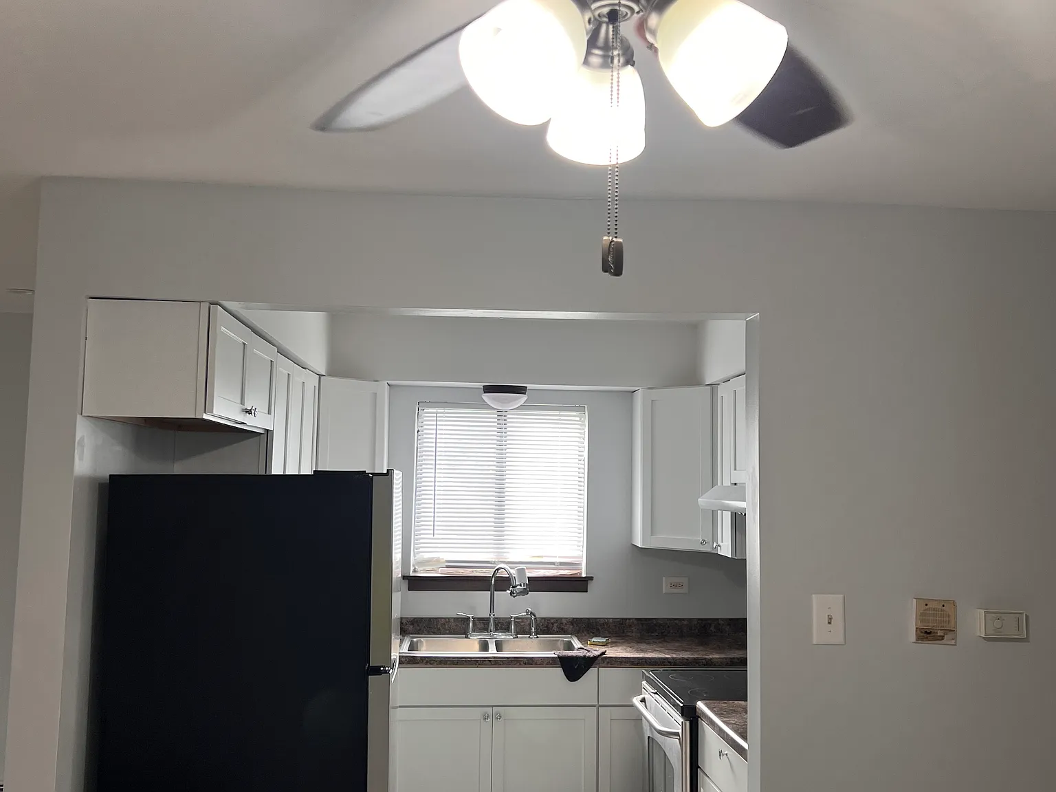 1 bed, 750 sqft, $1,500 — Photo 4