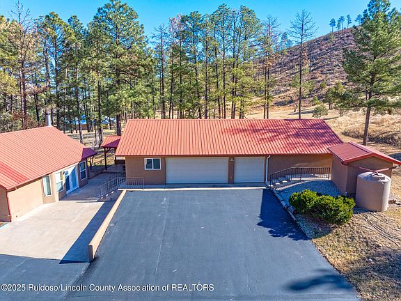 3rd image of 300 Eagle Creek Cyn