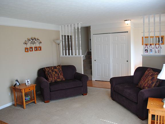 2nd image of 3862 Robinhill Dr