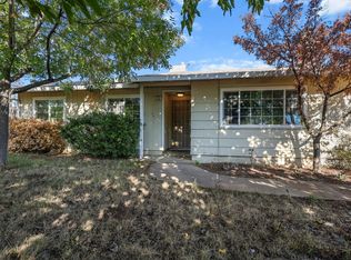 9745 Old Oregon Trl, Redding, CA 96003