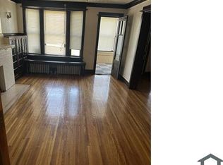 3215 W Washington Blvd #3A, Chicago, IL 60624
