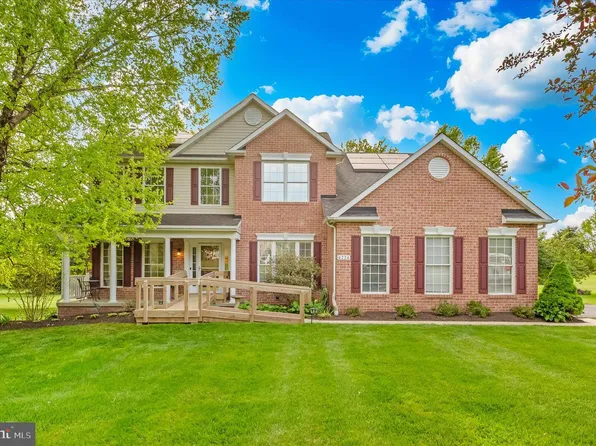 4224 Iroquois Dr, Westminster, MD 21157