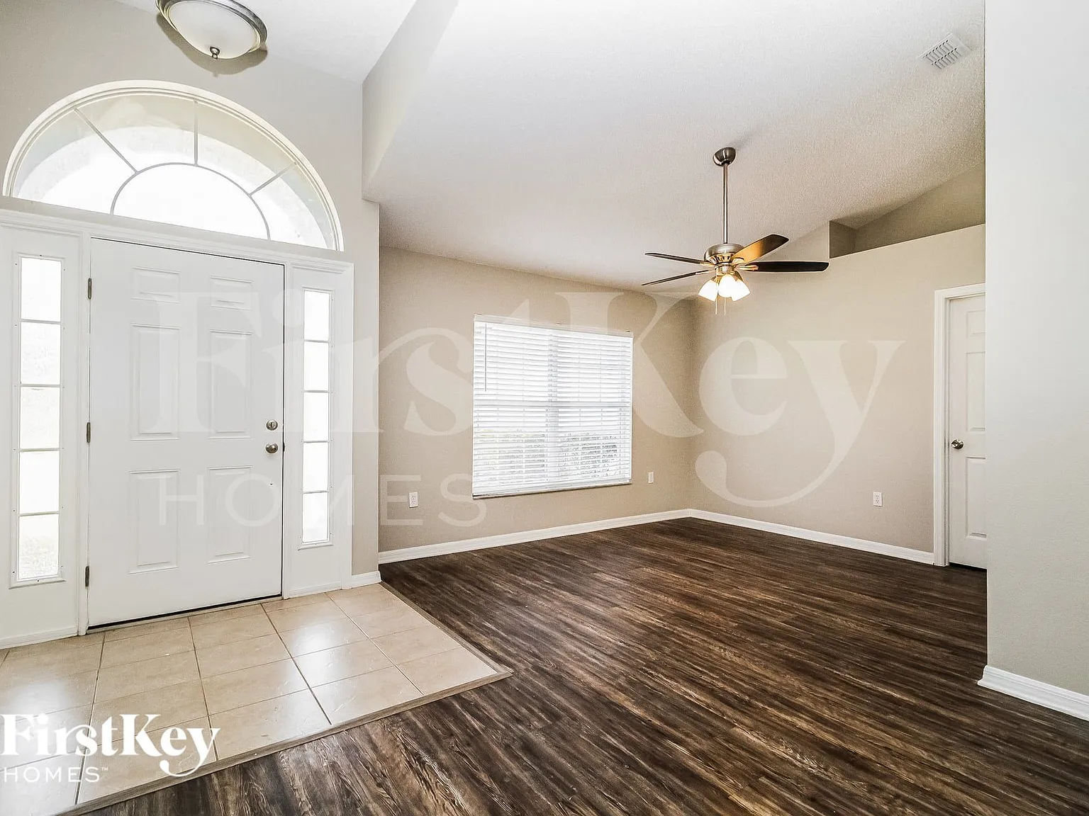 3 bed, 2.0 bath, 1684 sqft, $1,800 — Photo 3