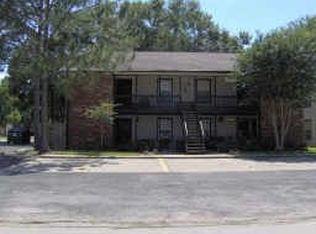 312 S Poplar St APT 3, Tomball, TX 77375