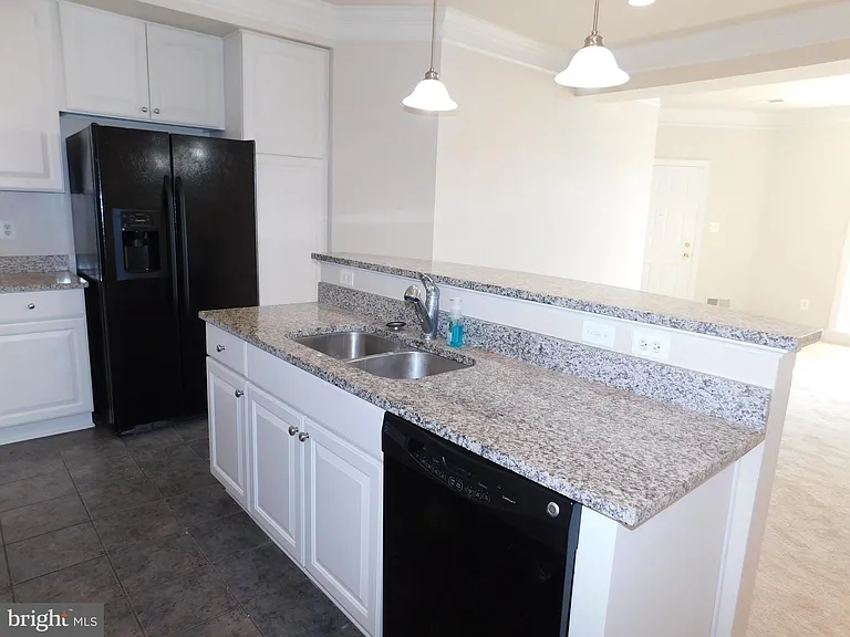 937 Hidden Marsh St — Photo 7