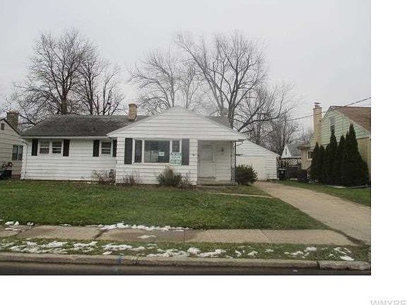 2nd image of 210 Ilion St