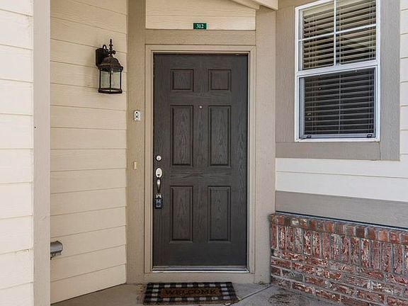 2nd image of 4672 W 20th St Rd #3-312