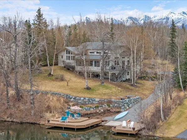 1530 N Landmark Dr, Palmer, AK 99645