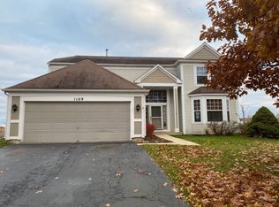 1109 Cottage Cv, Elgin, IL 60123