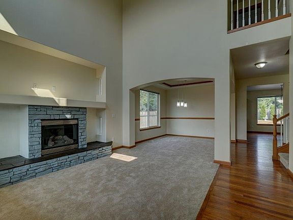 5th image of 22821 85th Avenue Ct E