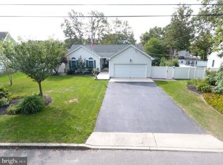 109 Mizzen Ave, Manahawkin, NJ 08050