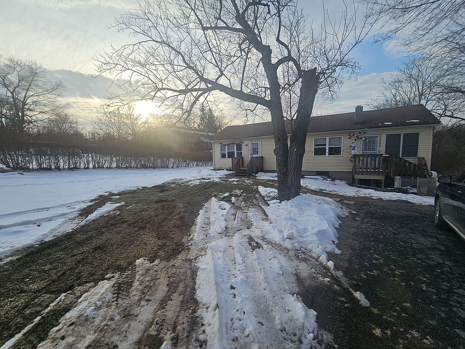 1st image of 36 Evergreen Dr