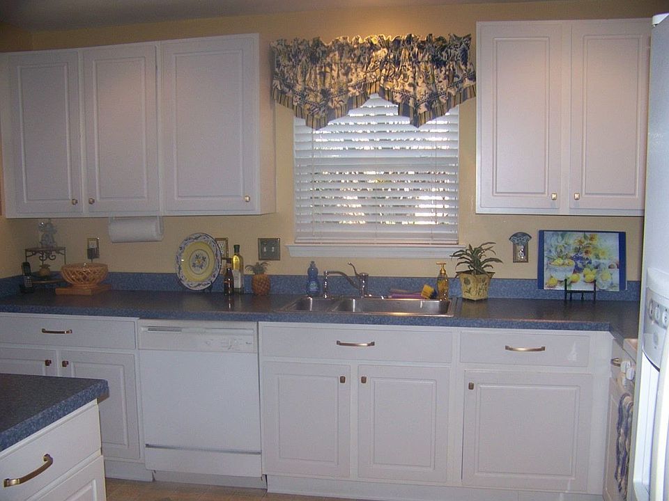 Spacious Open Kitchen