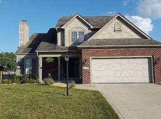 15103 S Harbourside Dr, Fort Wayne, IN 46814
