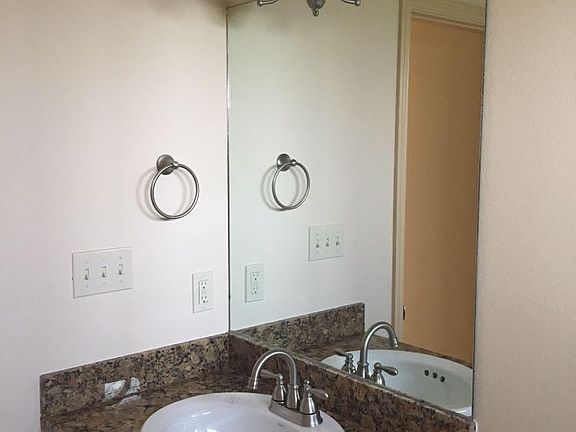 3rd image of 1402 W Carmen Ave #4