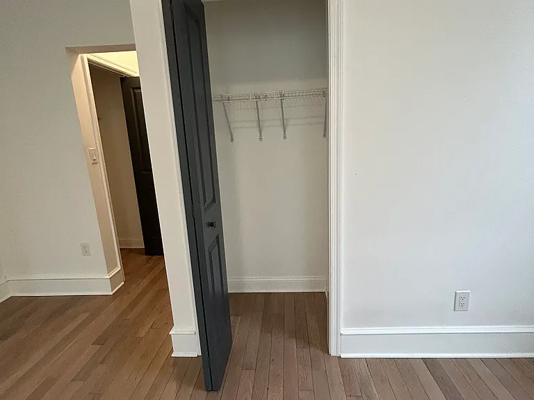 2301 W Cumberland St — Photo 18