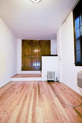 Rented by City Connections Realty | media 78