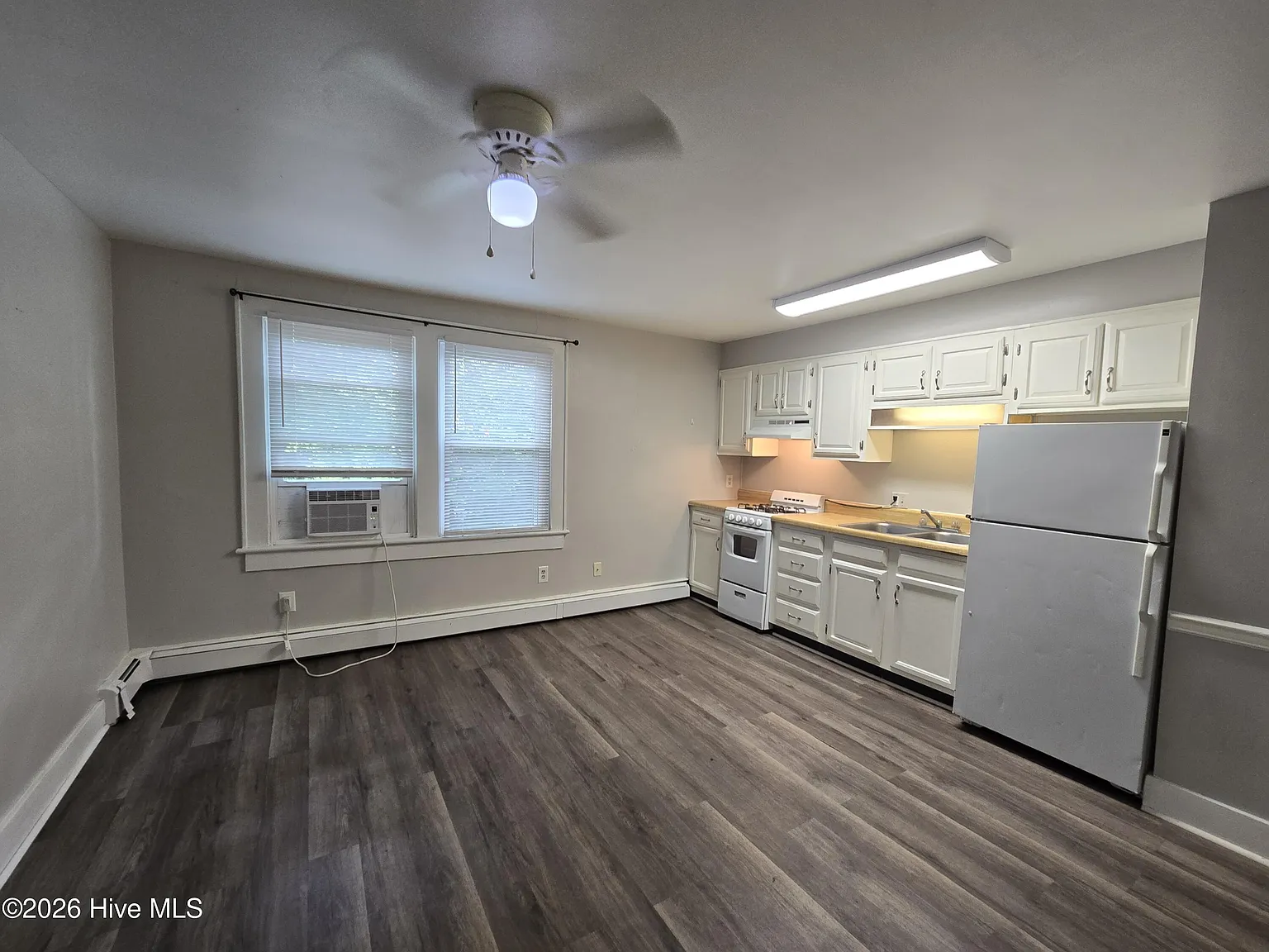 1 bed, 1.0 bath, $1,250 — Photo 1