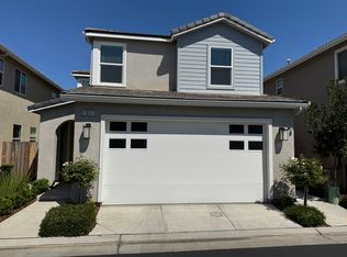1957 Kelly Ln, Clovis, CA 93611