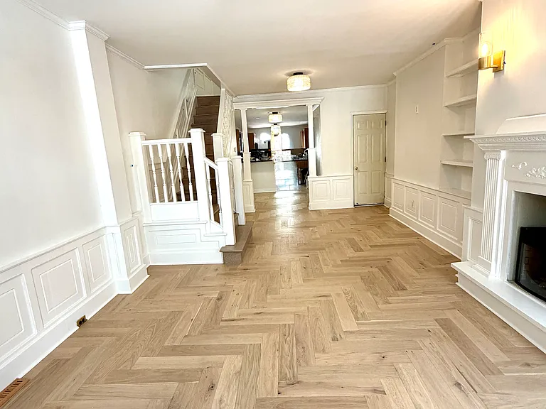 2362 E Norris St — Photo 2