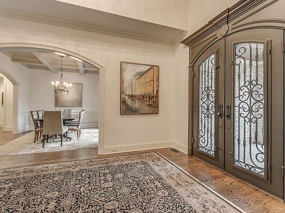 2nd image of 1471 Avellino Cir
