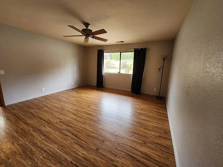 14705 Vesper Rd — Photo 10
