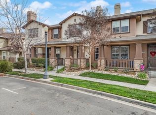 575 Wild Stallion Dr UNIT 15, Oakdale, CA