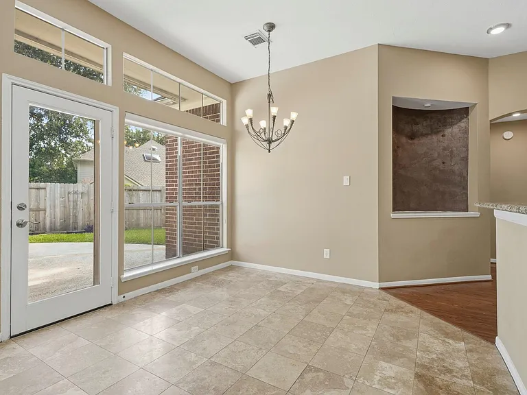 1638 Almond Brook Ln — Photo 12