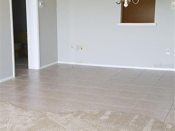 4th image of 17920 Gulf Blvd APT 1906