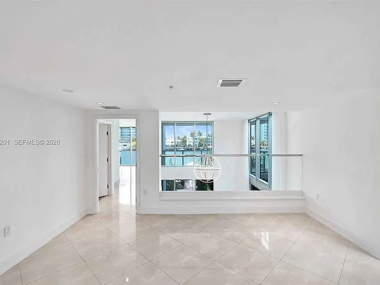 7928 East Dr #101 — Photo 8