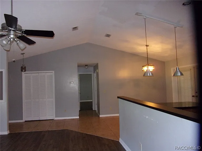721 S Apopka Ave — Photo 4