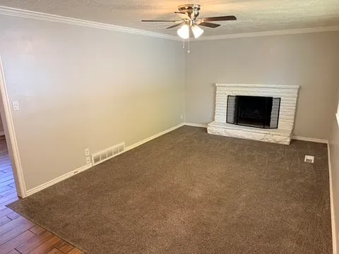 3 bed, 1200 sqft, $2,000 — Photo 3