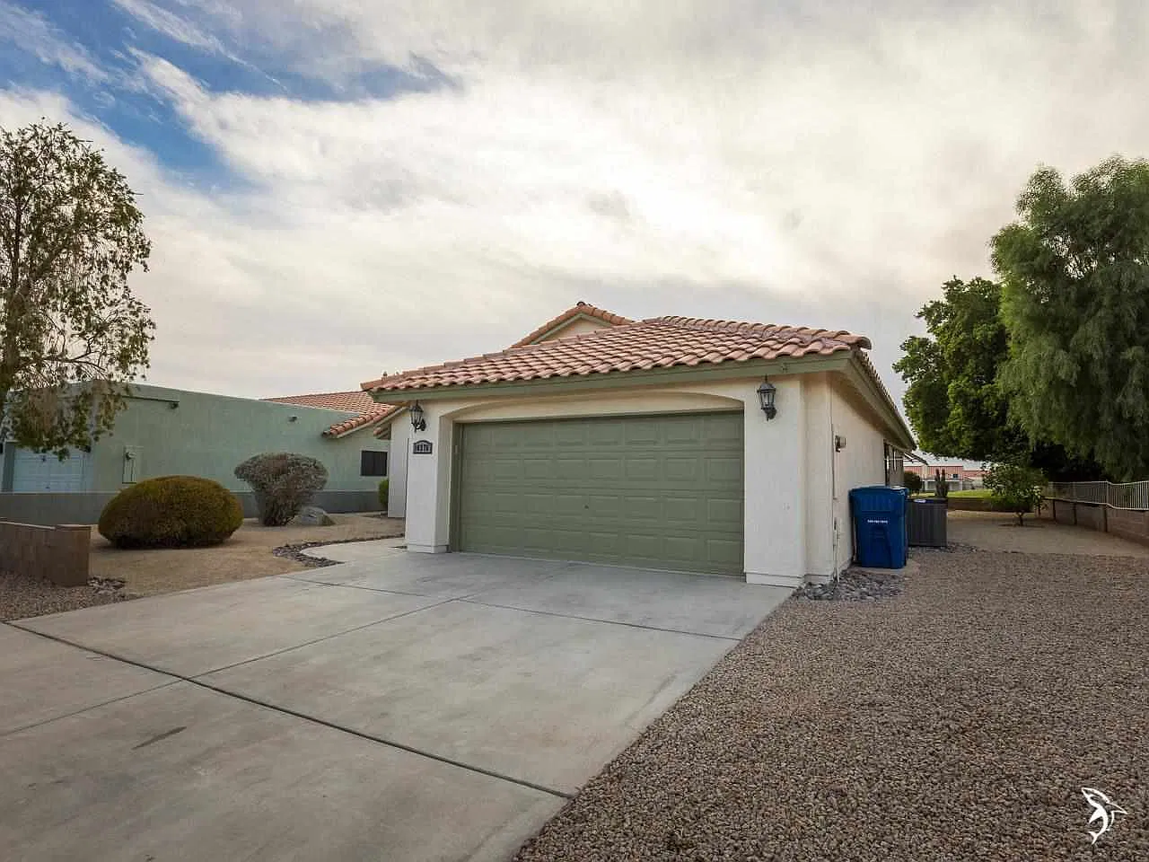 3 bed, 2.0 bath, 1505 sqft, $1,700 — Photo 2