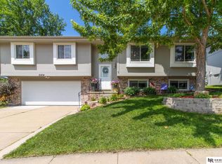 2504 N 131st Cir, Omaha, NE 68164