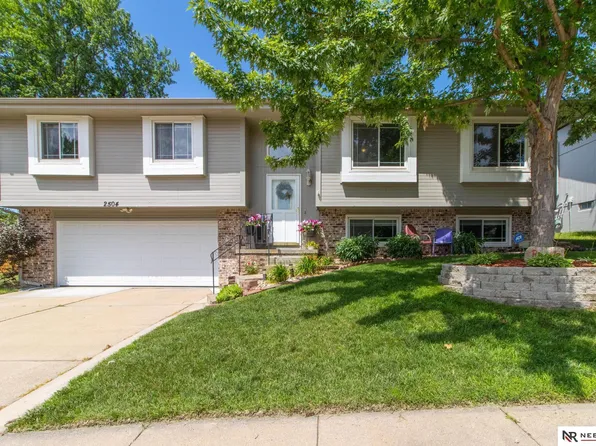 2504 N 131st Cir, Omaha, NE 68164