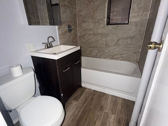 3rd image of 122 Corbin Ave APT 103
