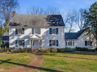 2325 Warwick Rd, Winston Salem, NC 27104