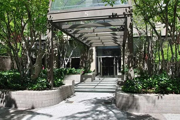 Sold by Citi Habitats | media 9
